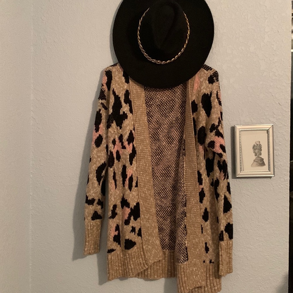 Leopard pink and tan sweater